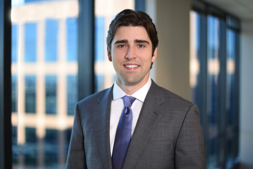 Zachary B. Grinovich - Associate - Seattle